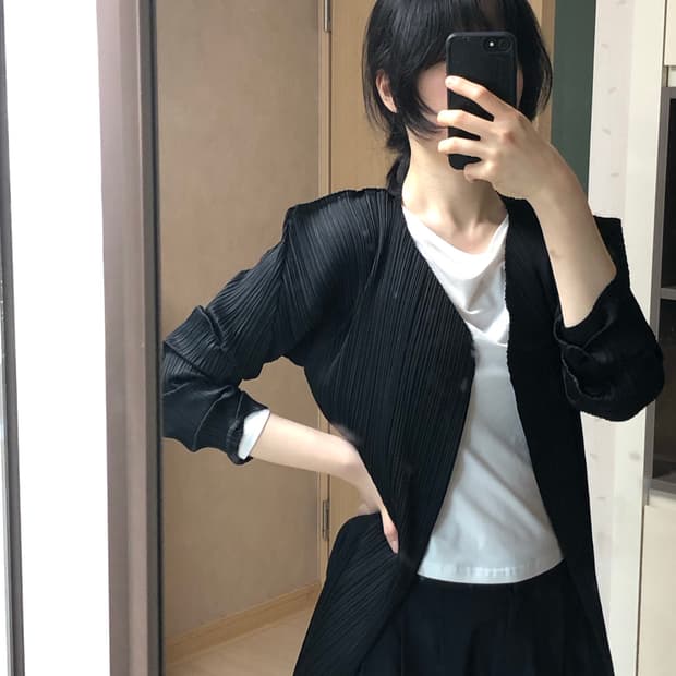 pleats please 플리츠플리즈 검정 노버튼 퍼프 롱 가디건