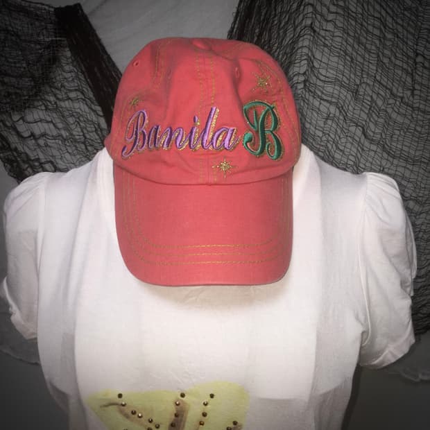 Vintage coral cap