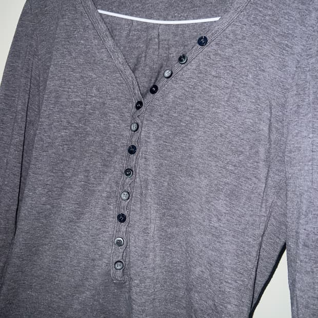 파히섬 버튼 후드티 그레이 