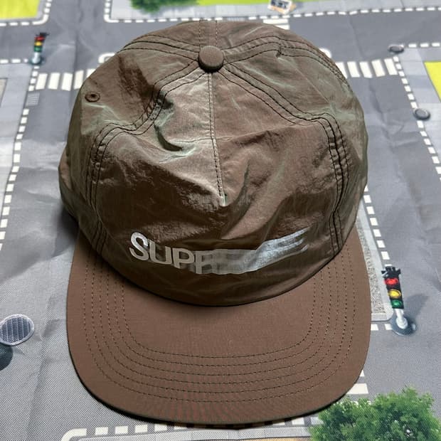 슈프림 모션 로고 5패널 캡 올리브 16SS