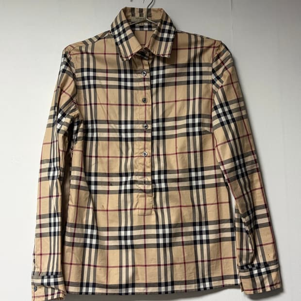 버버리 셔츠(정품) 싸게 판매합니다