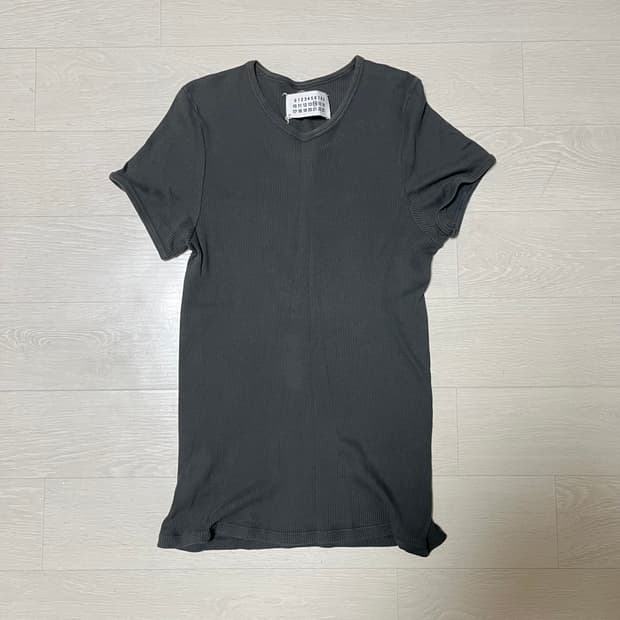 마틴 마르지엘라 08AW 밀리터리 립 써멀 티셔츠