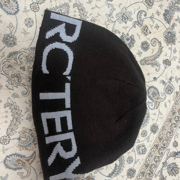 아크테릭스 월드 헤드 토크 비터스 루센트 비니