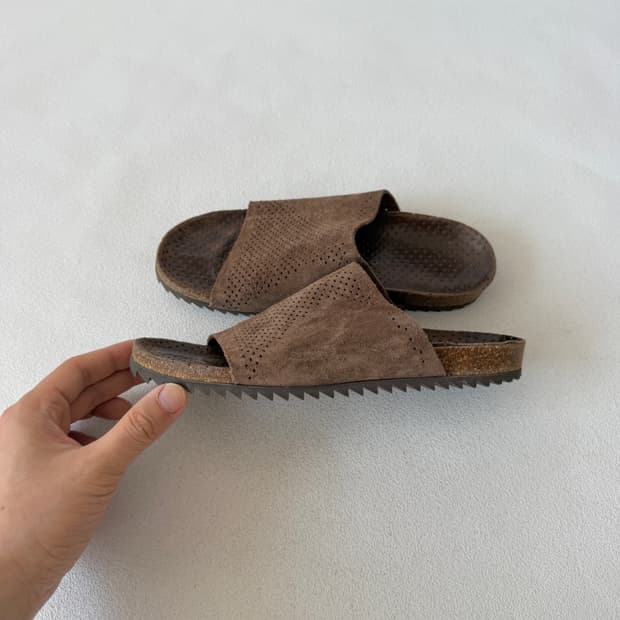 Pre owned 스웨이드&레더 샤크솔 슬리퍼