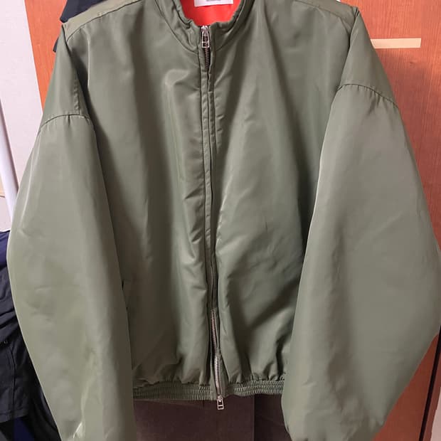 논노드 러스터 봄버 사틴 카키