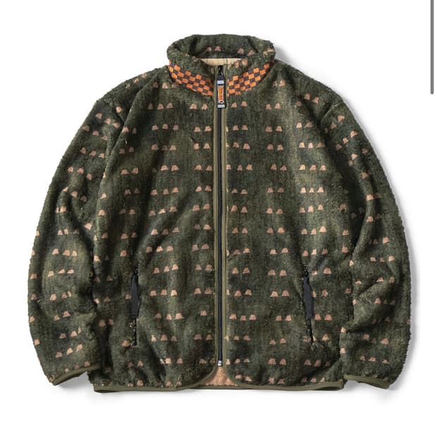 2 사이즈(라지) 캐피탈 후리스 그린 새상품 판매합니다