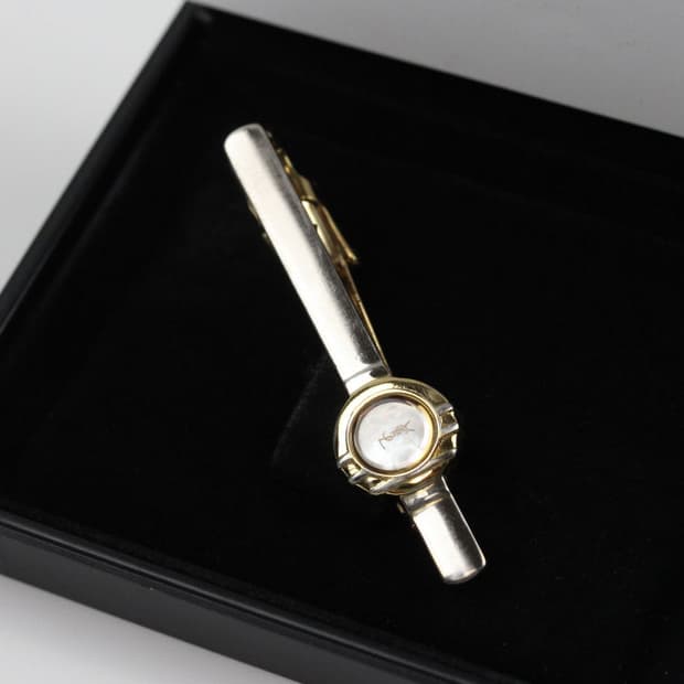 입생로랑 B+등급 5.3cm 천연자개 남자 명품 넥타이핀