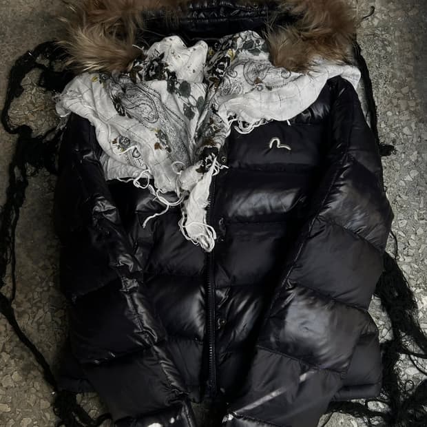 2000s evisu 락시크 퍼플 숏 퍼 패딩 