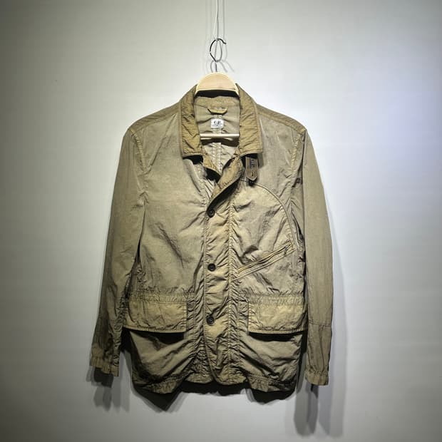 CP컴퍼니 바람막이 판매합니다