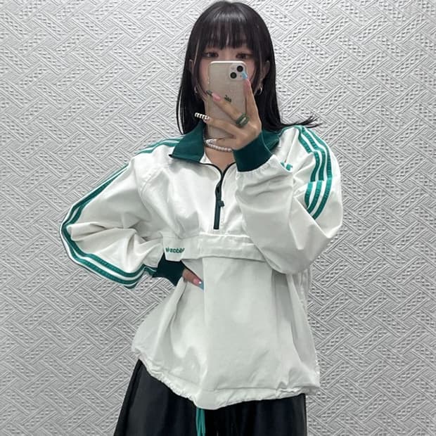 아디다스 빈티지 레트로 00's 말차크림 스웻 반집업 L C13118