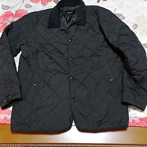 버커루 오리털경량자켓 110 가슴62 기장78