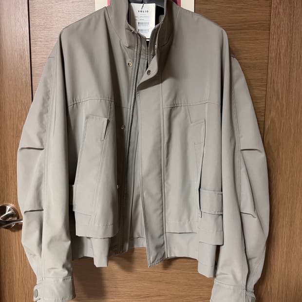 솔리드옴므 쉘파카 46사이즈