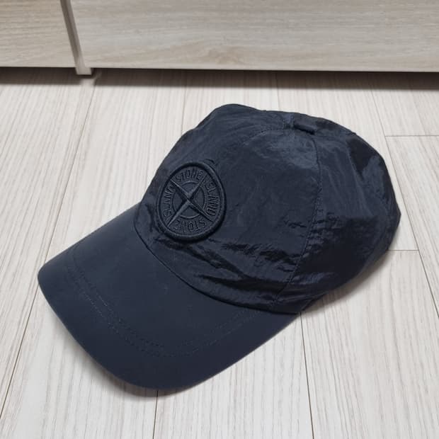 스톤아일랜드 나일론메탈 모자 볼캡