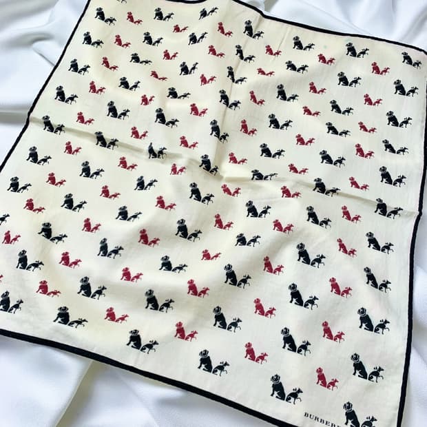 [정품] Burberry 버버리 동물패턴 빈티지 쁘띠스카프 손수건
