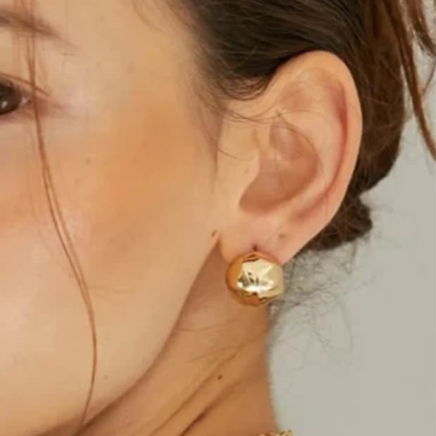미드나잇모먼트 bumpy earring 골드