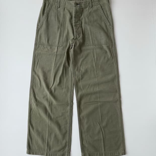 니들스 퍼티그 팬츠