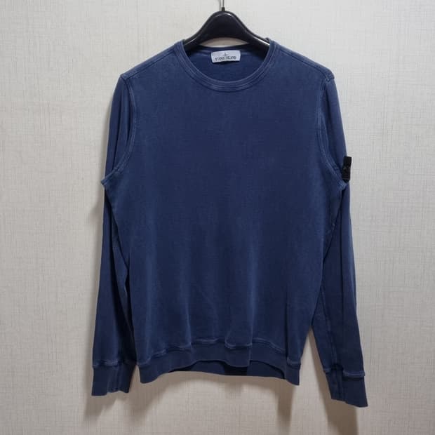 ( L ) 스톤아일랜드 네이비 맨투맨 티셔츠