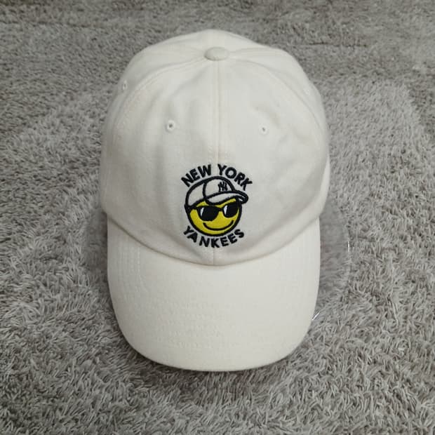 NY Yankees 따뜻한 볼캡 아이보리