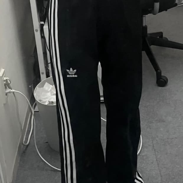 < 새상품 > 아디다스 클래식 트랙팬츠 xs 