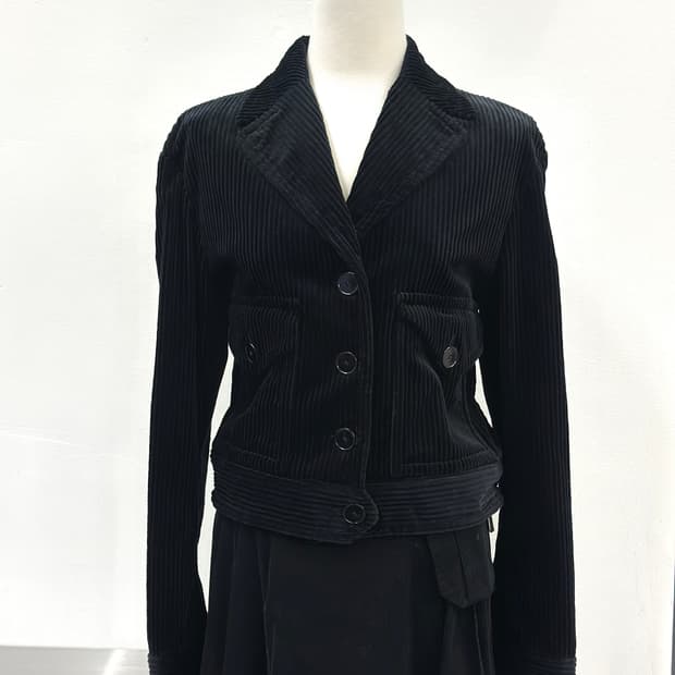 산드로 벨벳 코듀로이 크롭 자켓 