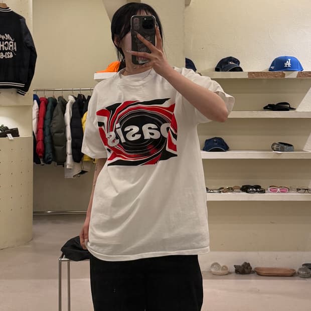 Oasis 온 투어 그래픽 반팔 티셔츠 U1005