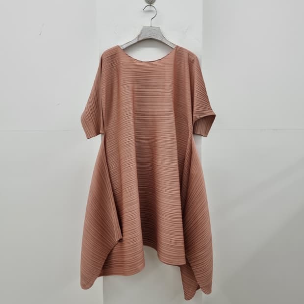 PLEATS PLEASE 플리츠플리즈