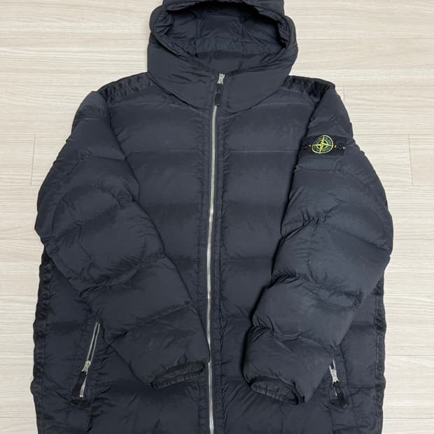 스톤아일랜드 심리스터널 패딩 xxl