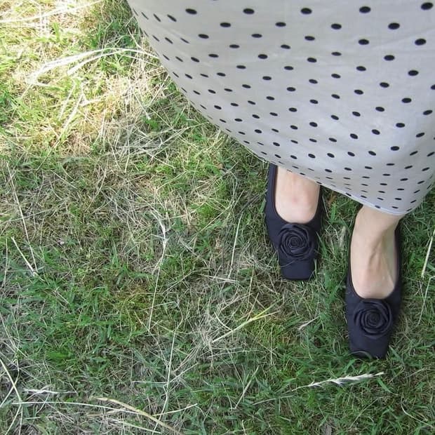 클라우드이모션 얼리 플라워 코사지 새틴 플랫 235