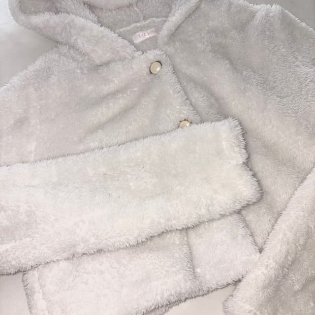 [속보] ”리즈리사임 구라냐고?“ ”아니 진짜 리즈리사인 후드가디건“