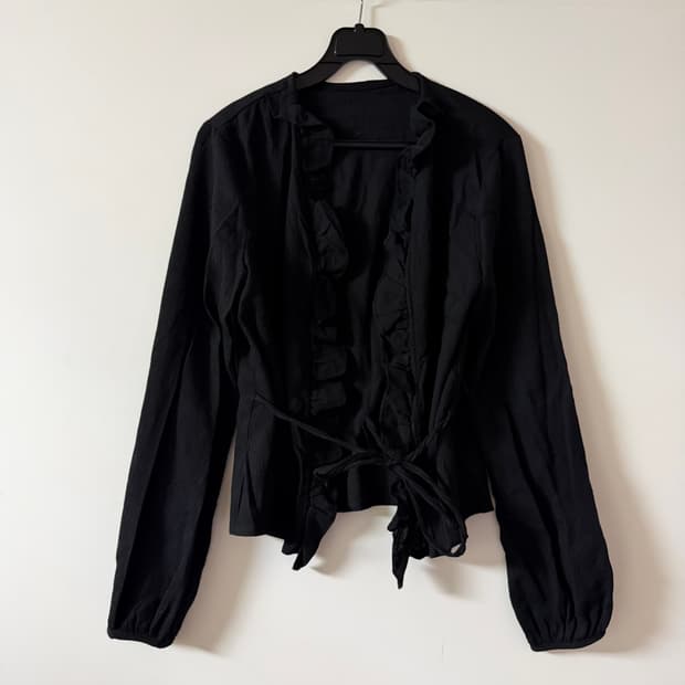 새상품 여자 프릴 블라우스