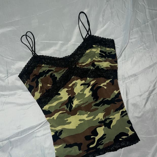 ✨vintage khaki camo pattern sleeveless✨
