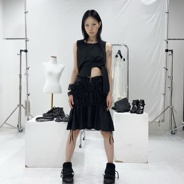Asymmetric Tie Sleeveless Top