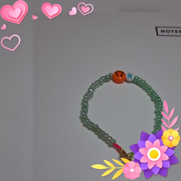 🤗굿 젬핑공방의 스마일 비즈와 H 알파벳 비즈로 
만든 팔찌 판매