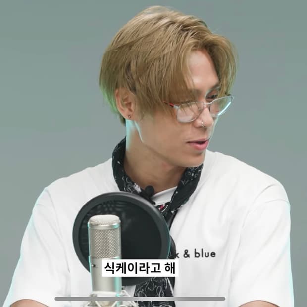 프라다 리네로사 안경 블랙