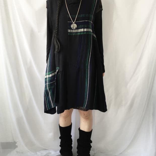 Pattern point unbalanced onepiece