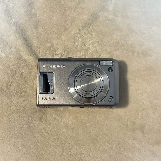 후지필름 파인픽스 f31fd 디카/디지털카메라