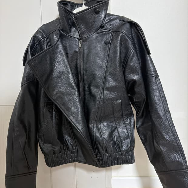 자라 페이크 레더 생로랑맛 자켓