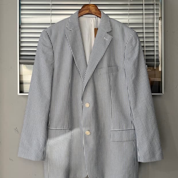 HUGO BOSS stripe seersucker jacket