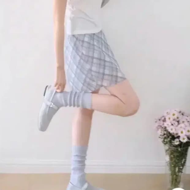 에이블리 슬로우앤드 블루 체크 스커트