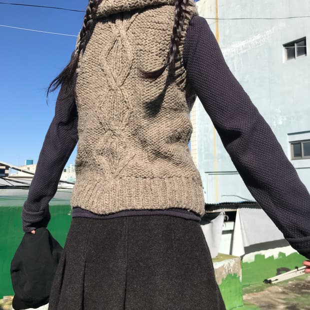 테디베어 니트 베스트