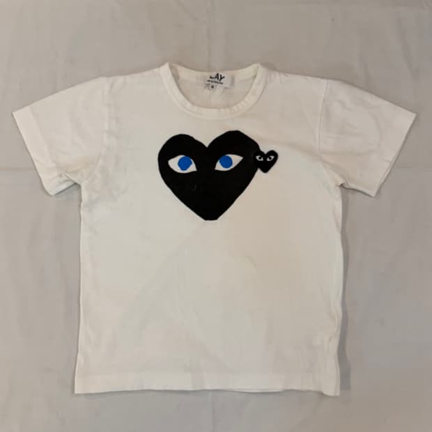 꼼데가르송 플레이 빅하트 반팔 티셔츠 화이트 블랙