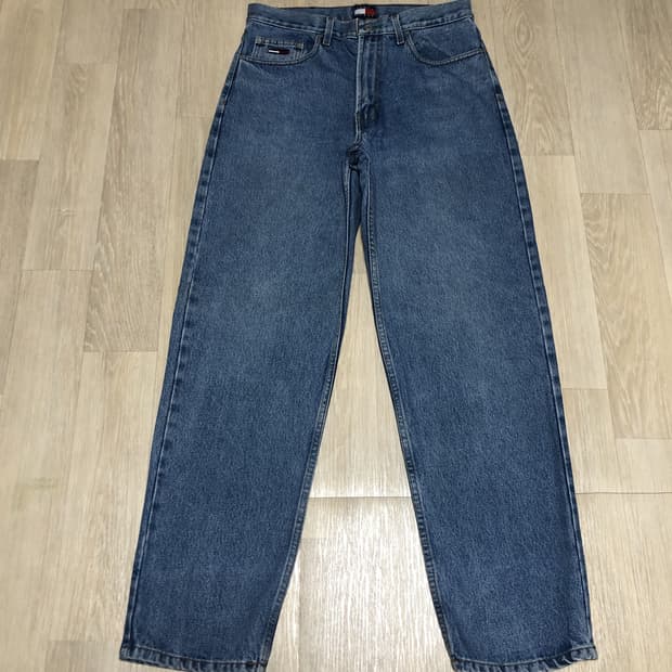 (32) 00's 타미 힐피거 미국제 프리덤핏 (릴렉스드핏) 연청 데님