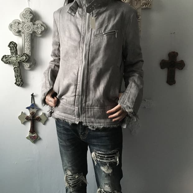 Fake fur trimming belted mustang