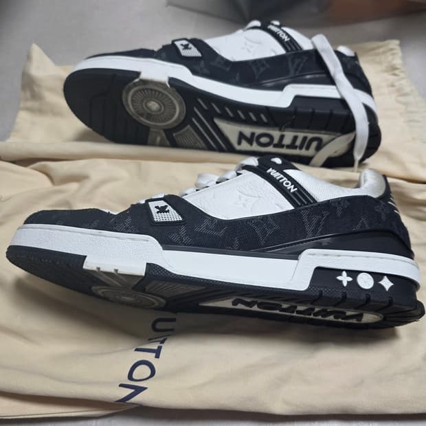 루이비통 트레이너 스니커즈 9사이즈