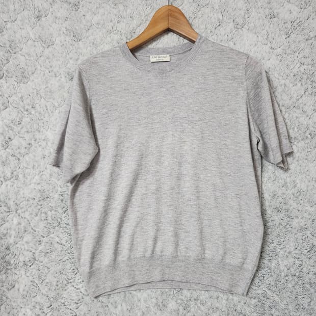 136C [M] 주느세콰 에센셜 반팔 니트
