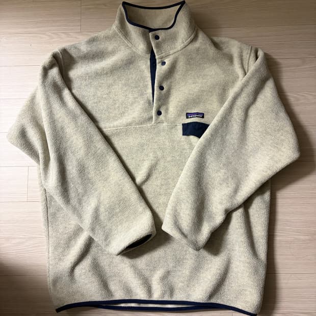 파타고니아 신칠라 라이트웨이트 오트밀 L