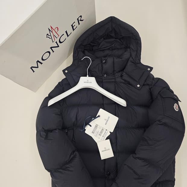 몽클레어 베제르 블랙 5