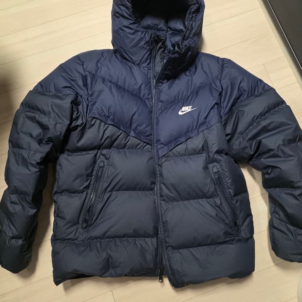 나이키 스톰핏 윈드러너 패딩 XL