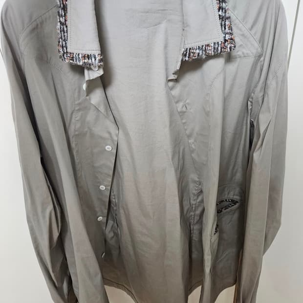 Kiko 셔츠 44사이즈 판매합니다