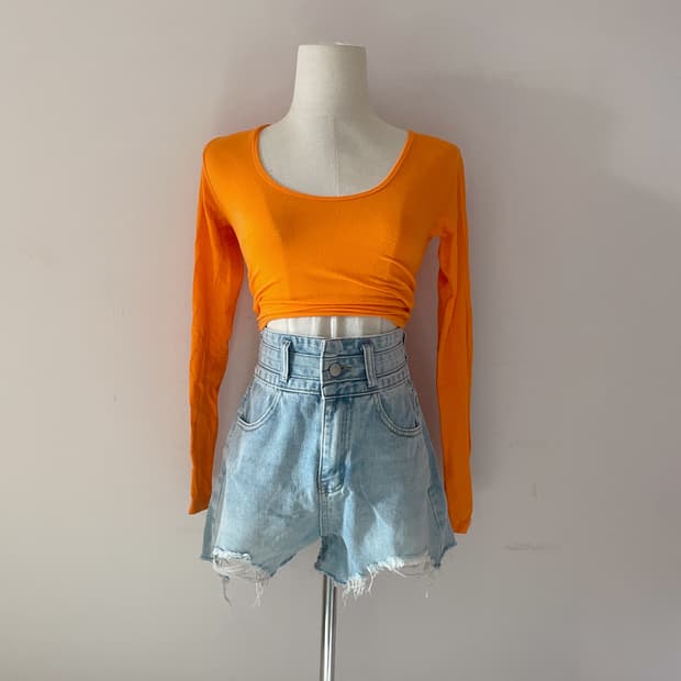 룩앳민 긴팔 슬림핏 긴팔 크롭 긴팔